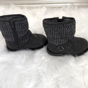 Gray toddler girl boots